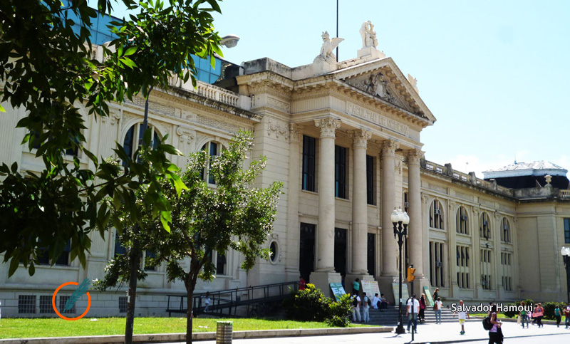 Apuntan a la Facultad de Ciencias Médicas por «estar al servicio del agronegocio»
