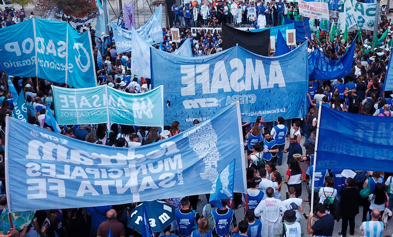 El Gobierno nacional convocó a paritarias a los docentes para el próximo 9 de agosto