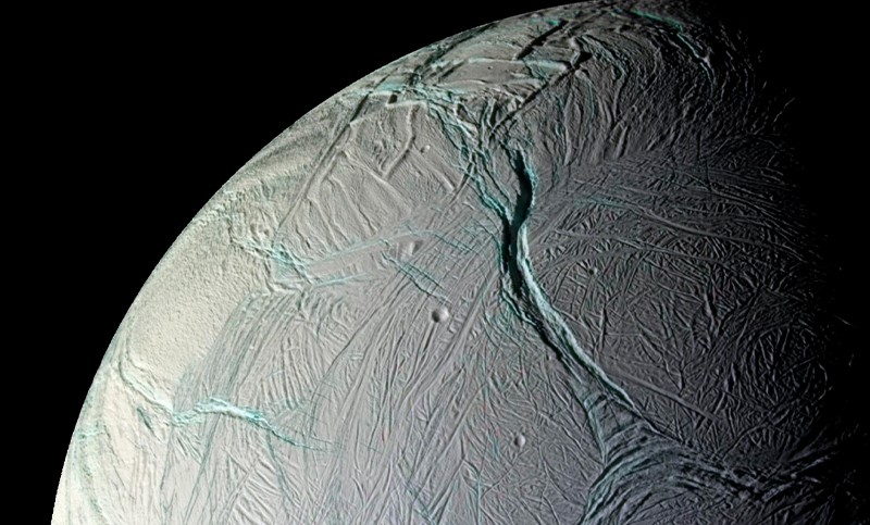 Encélado, la luna de Saturno que podría albergar vida
