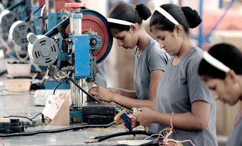 El Gobierno lanza un programa de inserción laboral de jóvenes en pymes