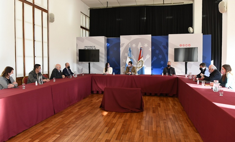 Firma entre Invap y la provincia para modernizar control en cárceles