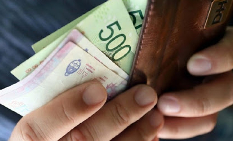 Oficializaron el adelantamiento del aumento del salario mínimo, vital y móvil