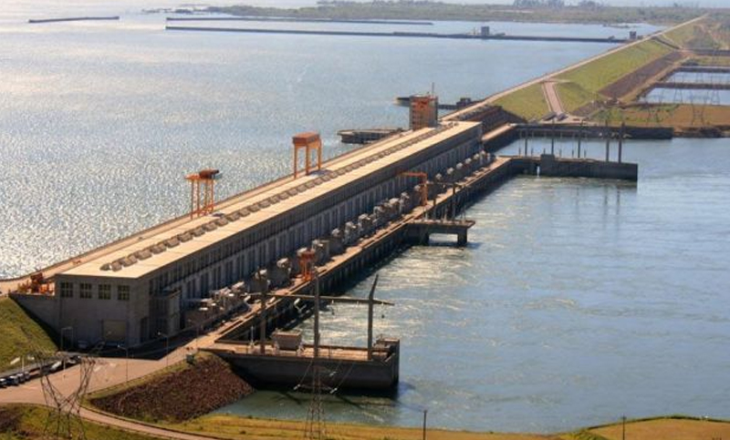 La bajante del Paraná provocó una disminución de la generación eléctrica de Yacyretá