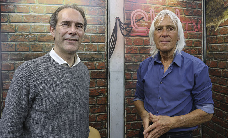 Tiempos de elegir, con Carlos Cossia en «De Aquí y de Allá»