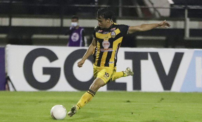 Michael Covea se prepara para debutar en el Canalla