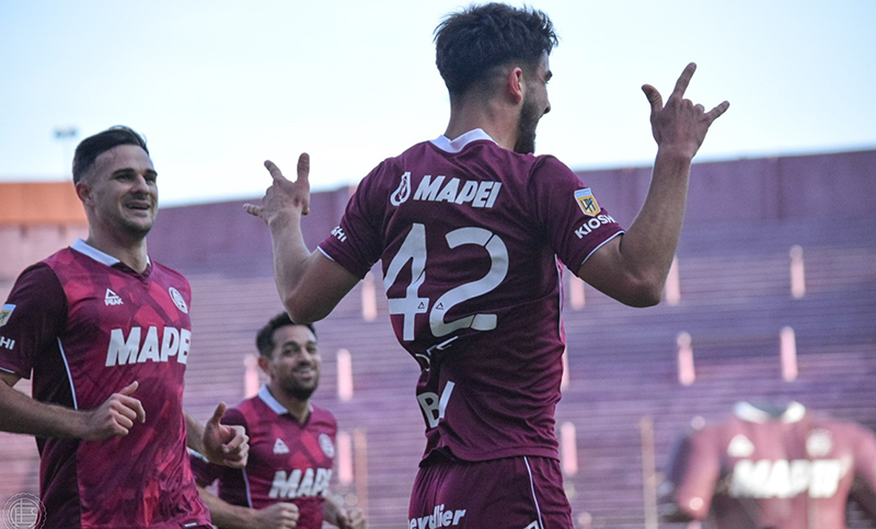 Lanús venció a Gimnasia y se subió a la punta del torneo