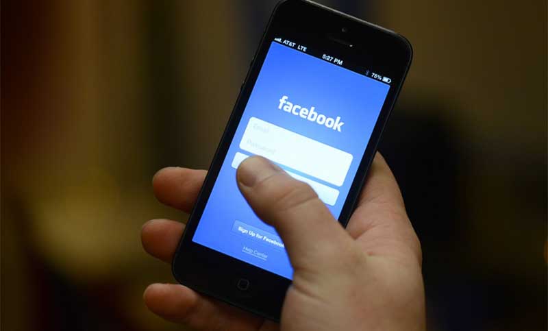 Facebook e Instagram eliminaron 300 cuentas por compartir contenidos antivacuna