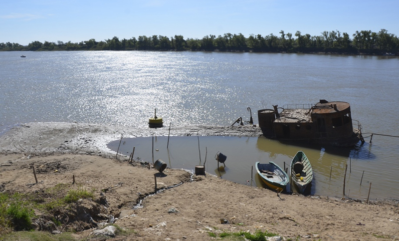El río Paraná bajó el fin de semana y sigue lejos de su nivel normal