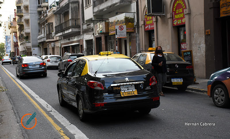 Taxistas piden ser incorporados a Billetera Santa Fe