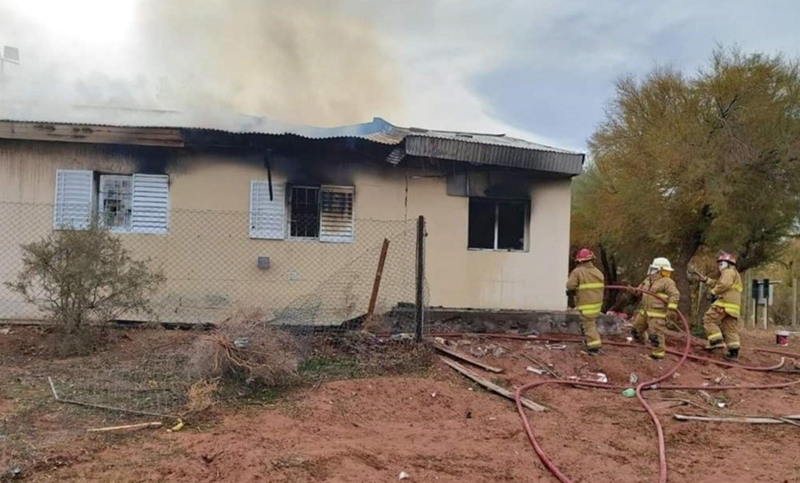 Gremio docente reclama la construcción de una escuela tras la explosión que causó tres muertes