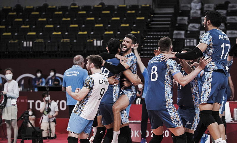 Argentina venció con autoridad a Estados Unidos y avanza en voleibol masculino