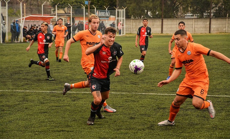 Newell’s venció a Adiur y quedó puntero en su zona