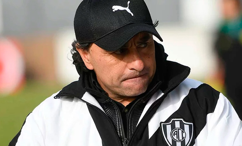 El ‘Sapito’ Coleoni dejó de ser el DT de Central Córdoba tras la derrota ante Central