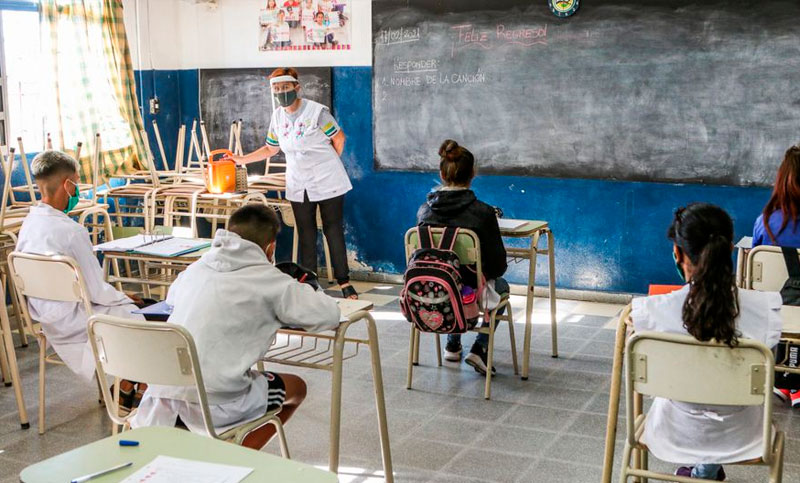Personal docente de Santa Fe deberá volver al trabajo presencial a partir de septiembre
