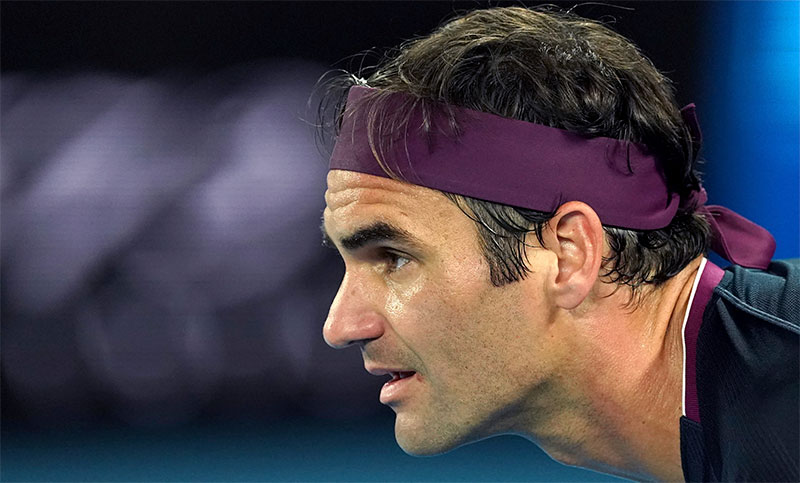 El suizo Roger Federer admitió que su regreso al tenis «por ahora es incierto»