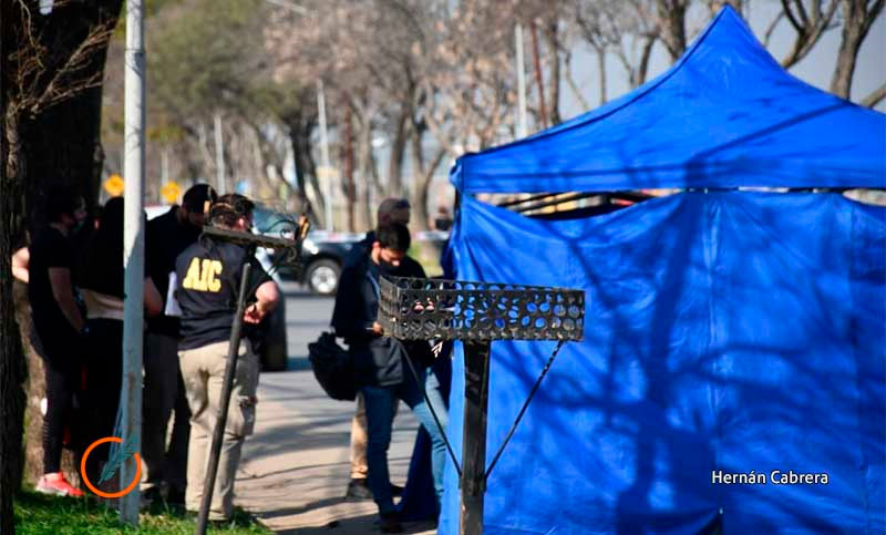 Detuvieron en Maciel al sospechoso de apuñalar a una joven en plena calle