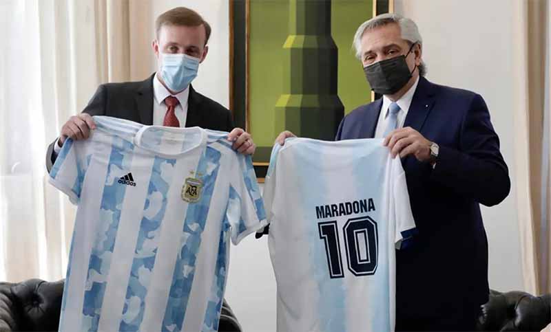 Fernández almorzó en Olivos con el asesor de Seguridad Nacional de Estados Unidos