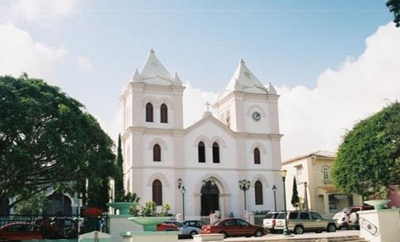 El episcopado portorriqueño obliga a vacunarse a los curas para celebrar misa