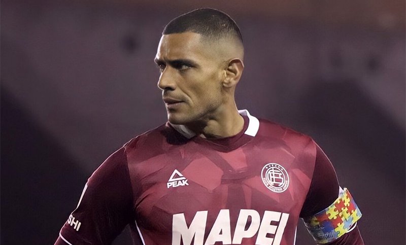 José Sand, inoxidable: el delantero anotó su gol 150 con Lanús