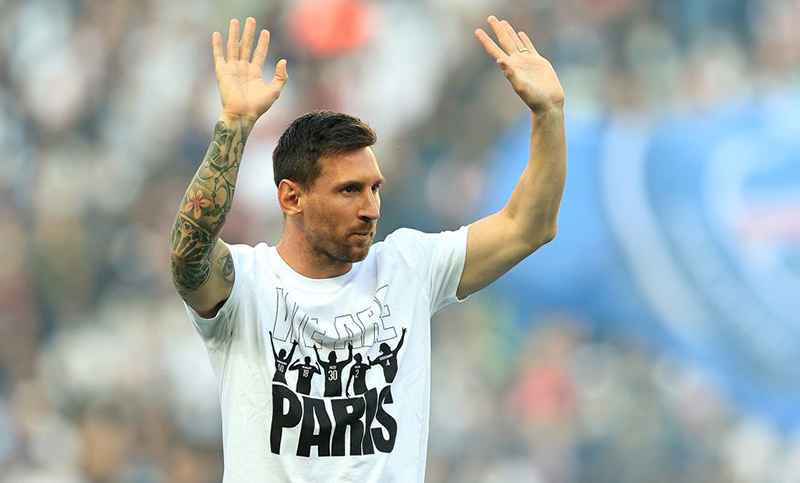 Messi pisó el Parque de los Príncipes para comenzar con su reinado