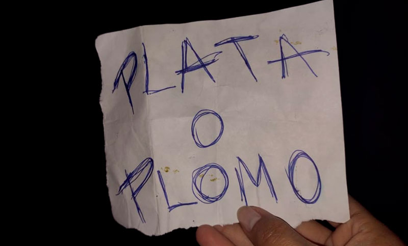 «Plata o plomo»: tras dejarle esa amenaza trataron de incendiarle la casa