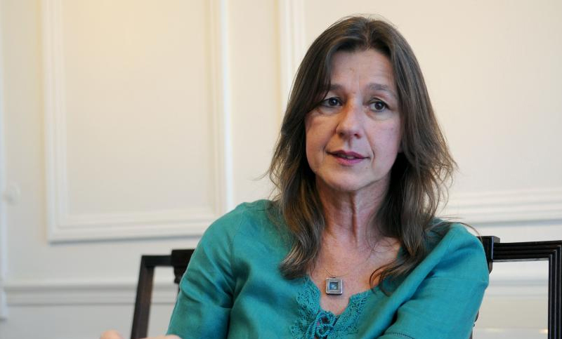 «Suiza es más tranquilo, pero más aburrido», dijo la ministra Frederic