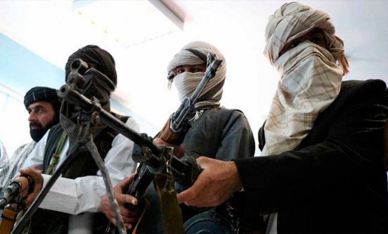 Los talibanes siguen tomando ciudades clave mientras Estados Unidos y Reino Unido preparan la evacuación