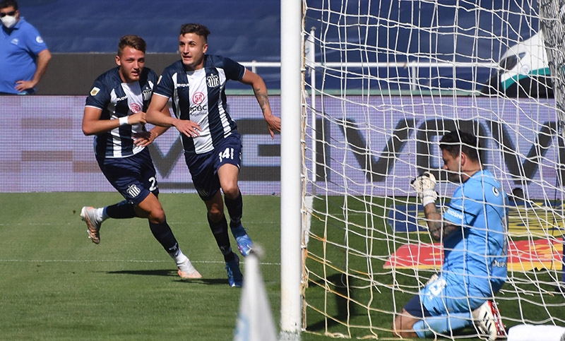 Central reaccionó tarde, sufrió la contundencia de Talleres y cortó la racha positiva