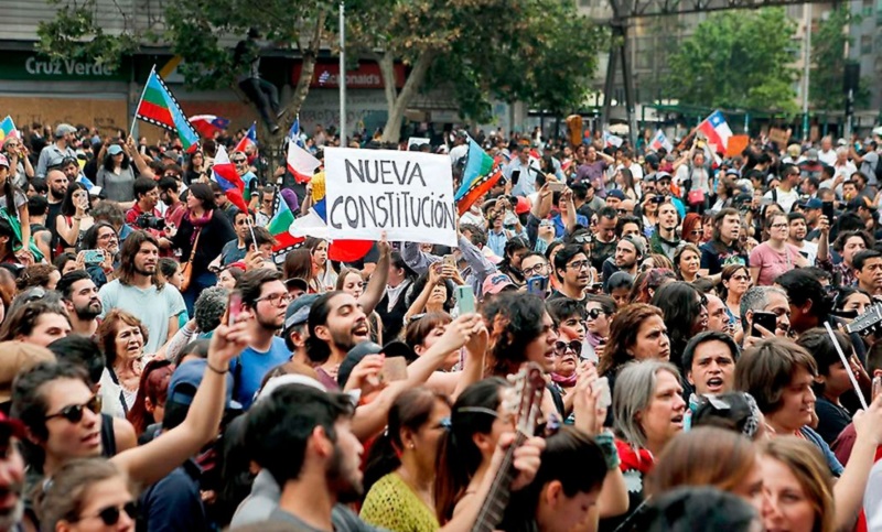 Café Internacional: situación chilena y cambios geopolíticos en el Pacífico