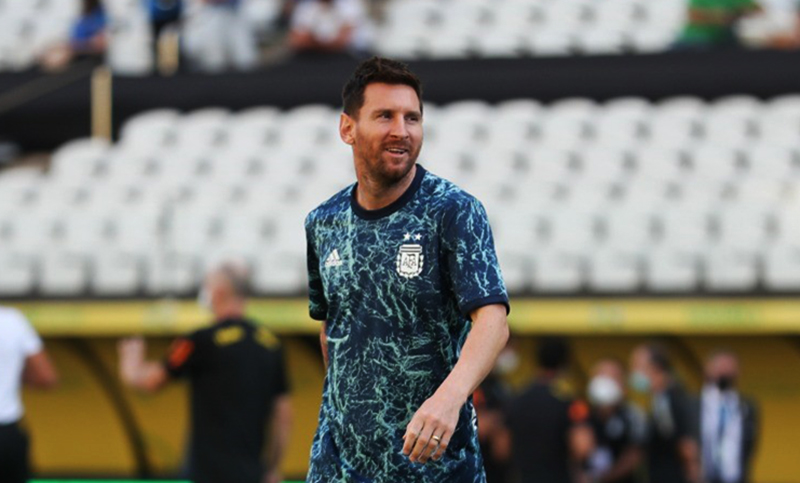 Messi: «Después de tanto sufrimiento, levantar algo con la selección fue especial»