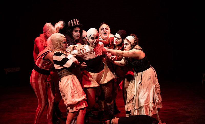 La obra “Escenas Miserables” llega a La Comedia para reflexionar sobre las desigualdades