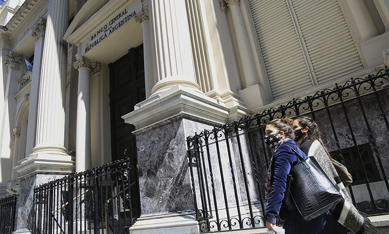 Sanción a cuatro empresas por incumplir obligación de liquidar divisas