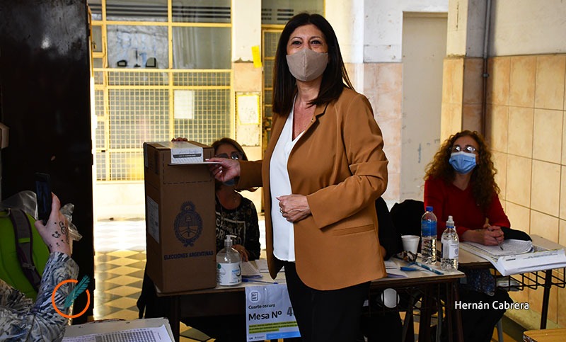 Clara García: «La política ya habló en la campaña, hoy habla la gente»