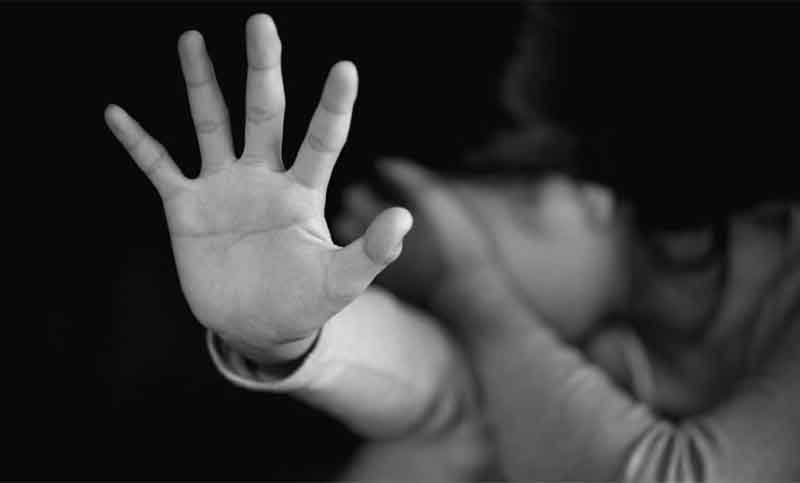 Condenan a 15 años de prisión a un hombre que abusó de sus 3 hijas