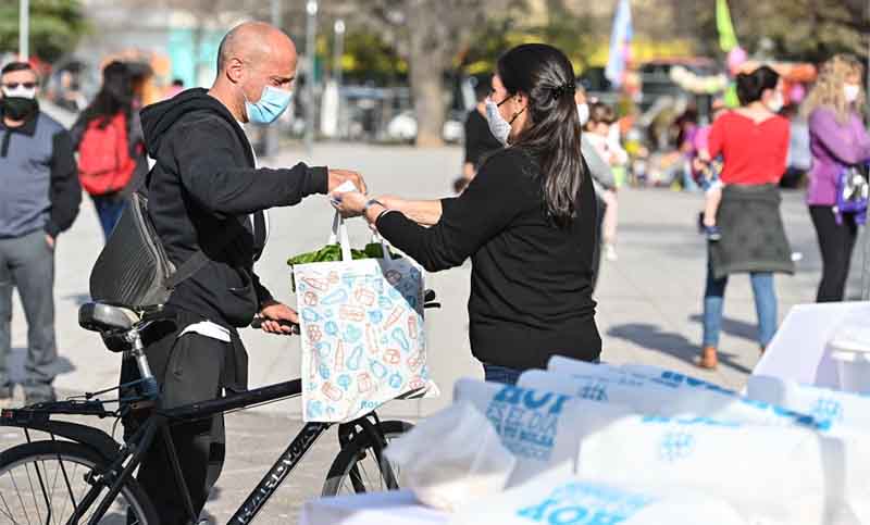 Una nueva edición de «Canjeamos tus reciclables» llega a la plaza Alberdi