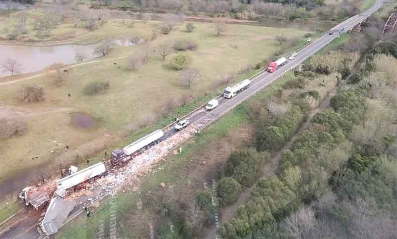 Ruta 34: chocaron dos camiones de frente y hay dos heridos graves
