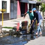 En barrio Santa Lucía, cloacas desbordadas invaden los hogares de los vecinos