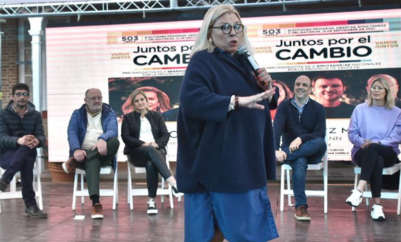 Carrió volvió a apoyar a Corral y apuntó contra Angelini: «No es Bulrrich»