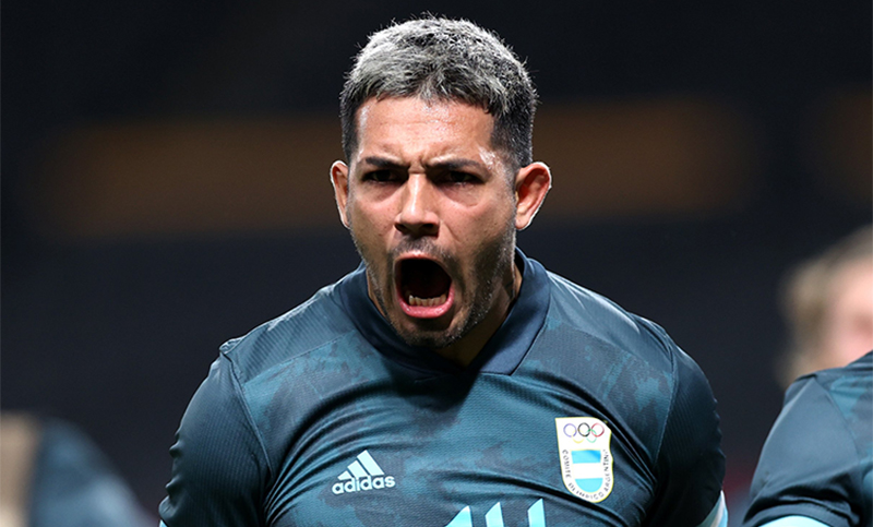 El defensor Facundo Medina fue convocado por Scaloni para la triple fecha de Eliminatorias