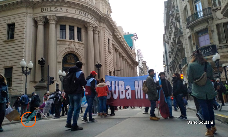Cortes y reclamos de organizaciones sociales en distintos puntos de la ciudad