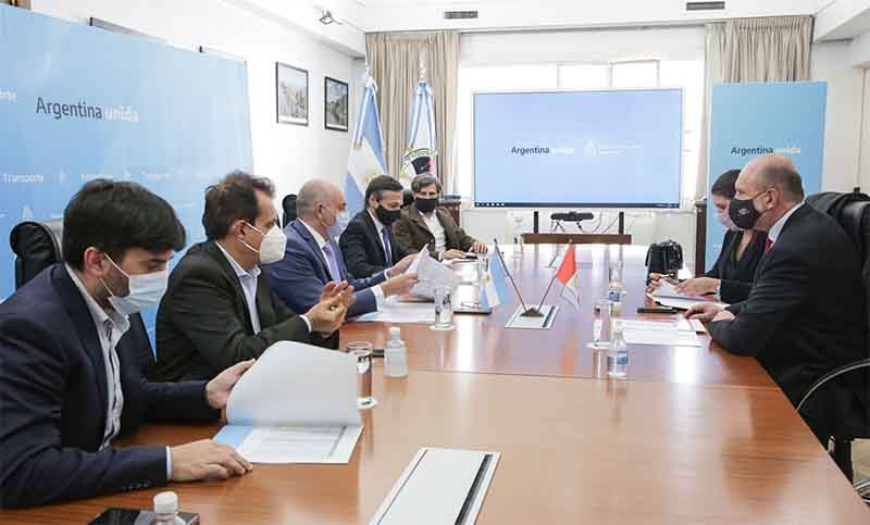 Seguridad, transporte y obras: la agenda de Perotti en su visita a Buenos Aires