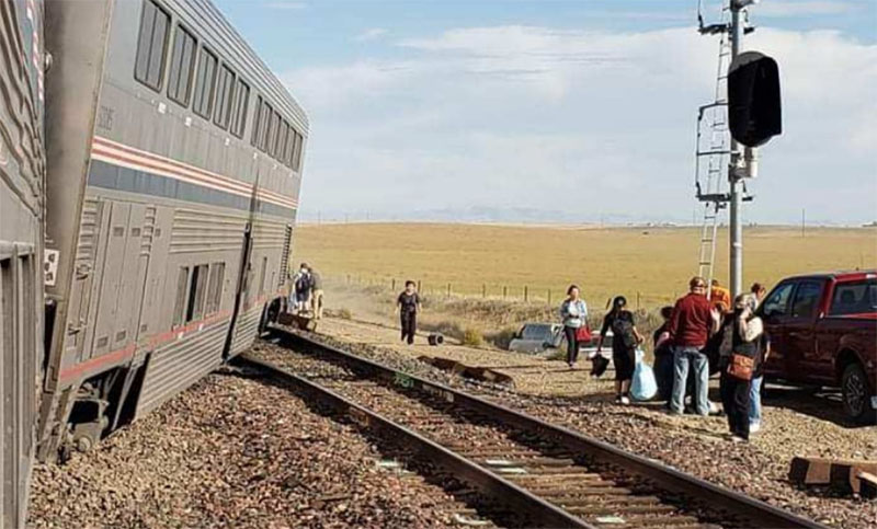 Estados Unidos: al menos tres muertos tras descarrilar tren en Montana