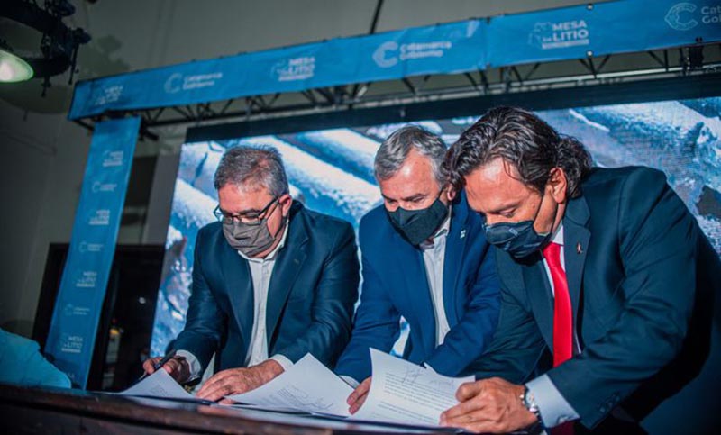 Catamarca, Jujuy y Salta firmaron un tratado para regular producción de litio
