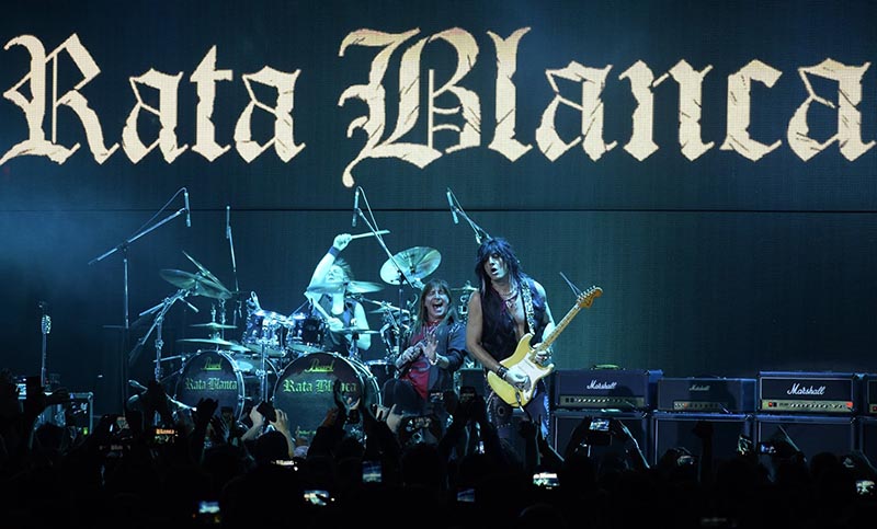 Rata Blanca lanzará un disco grabado durante un show en el Luna Park