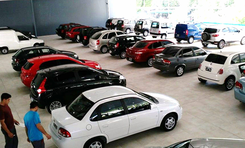 Concesionarios de autos usados advierten que peligran 40 mil empleos