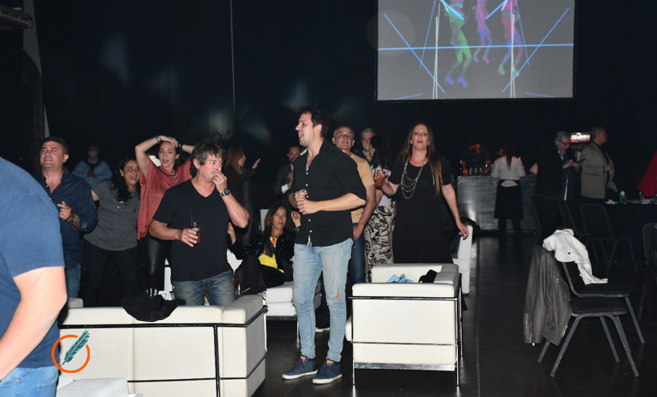 Santa Fe habilitó baile en espacios cerrados para el retorno de discotecas
