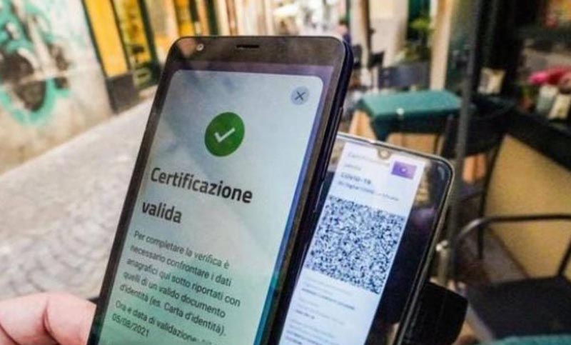 Italia promete flexibilizar el pase verde siempre y cuando la población alcance el 90% vacunados