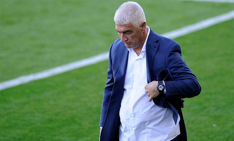 Omar De Felippe dejó de ser el entrenador de Atlético Tucumán