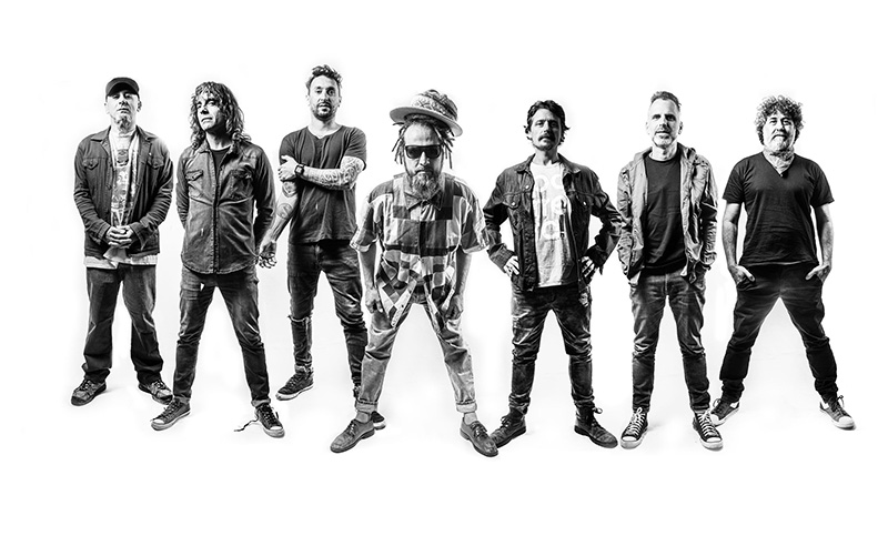 Nompalidece presentó disco: «Los siete que estamos en la tapa somos los mismos que grabamos el primer disco»