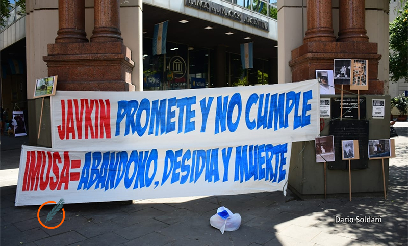 Proteccionistas marcharon para denunciar el abandono de los animales en el Imusa
